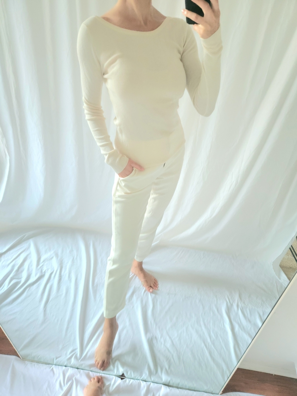 Prada CASHMERE Cream Long Sleeve Top low Back Ballet Style Sweater Scoop